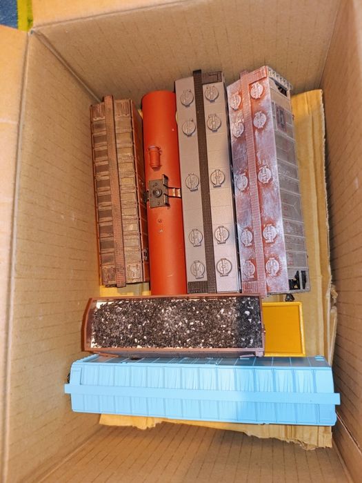 De reparat vagoane diferite branduri - piese lipsa