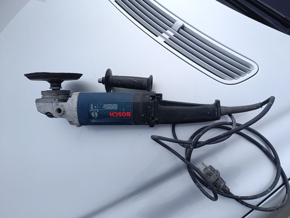 Професионална роторна  полираща машина Bosch GPO 12 E