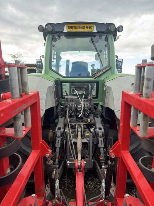 Tractor Fendt Vario 282 + disc