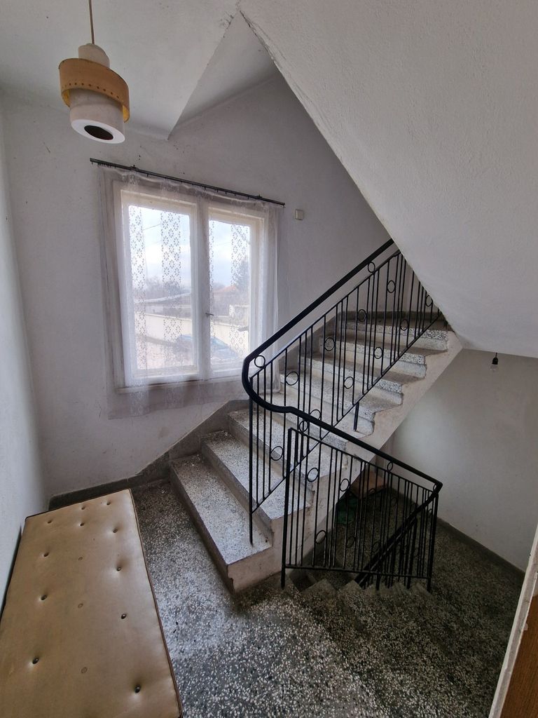 Продава се Къща в с. Хераково, Област София-област - 180 кв.м за 1389 €/кв.м - Снимка #1