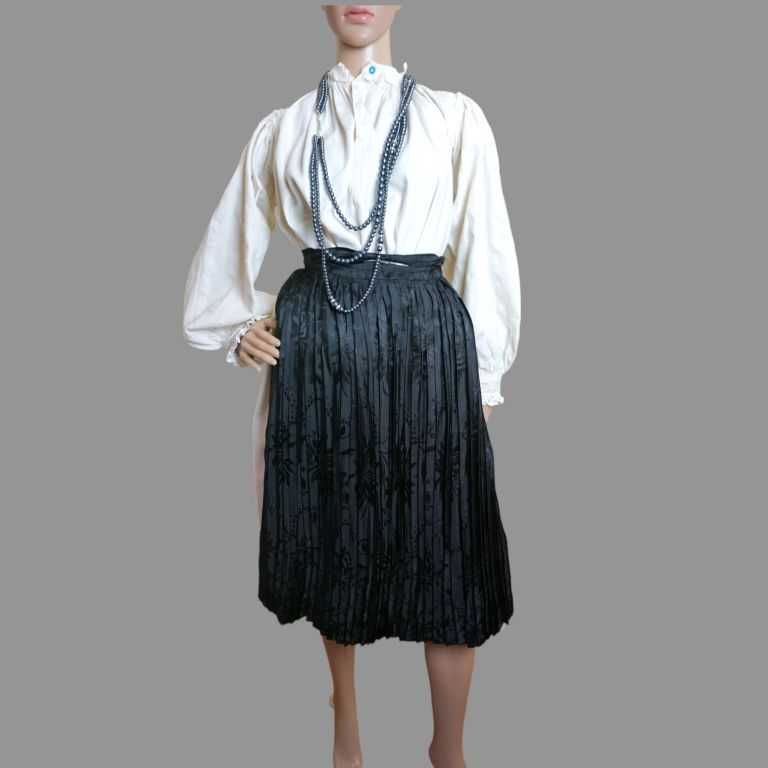 Costum popular vechi din Transilvania masura 32-34