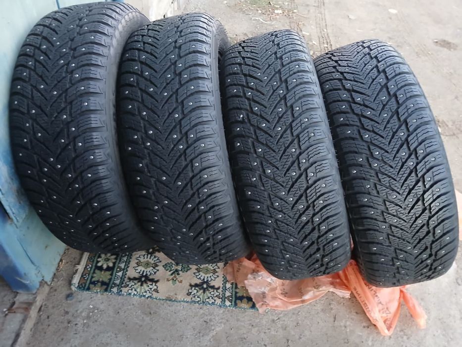 Продам шины зимние  NOKIAN