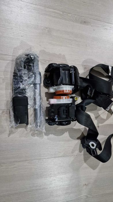 Centuri de siguranță Nissan Qashqai – față spate stanga dreapta