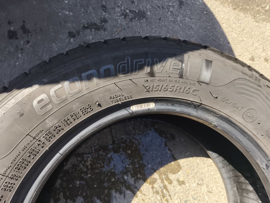 215/65/16" 4бр Dunlop econodrive,dot0723,8mm