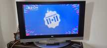 Продам большой телевизор Lg