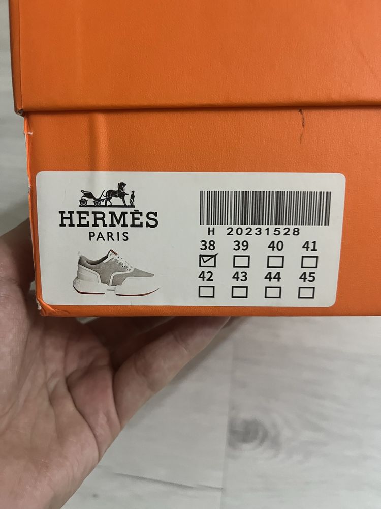 Женские кроссовки HERMES