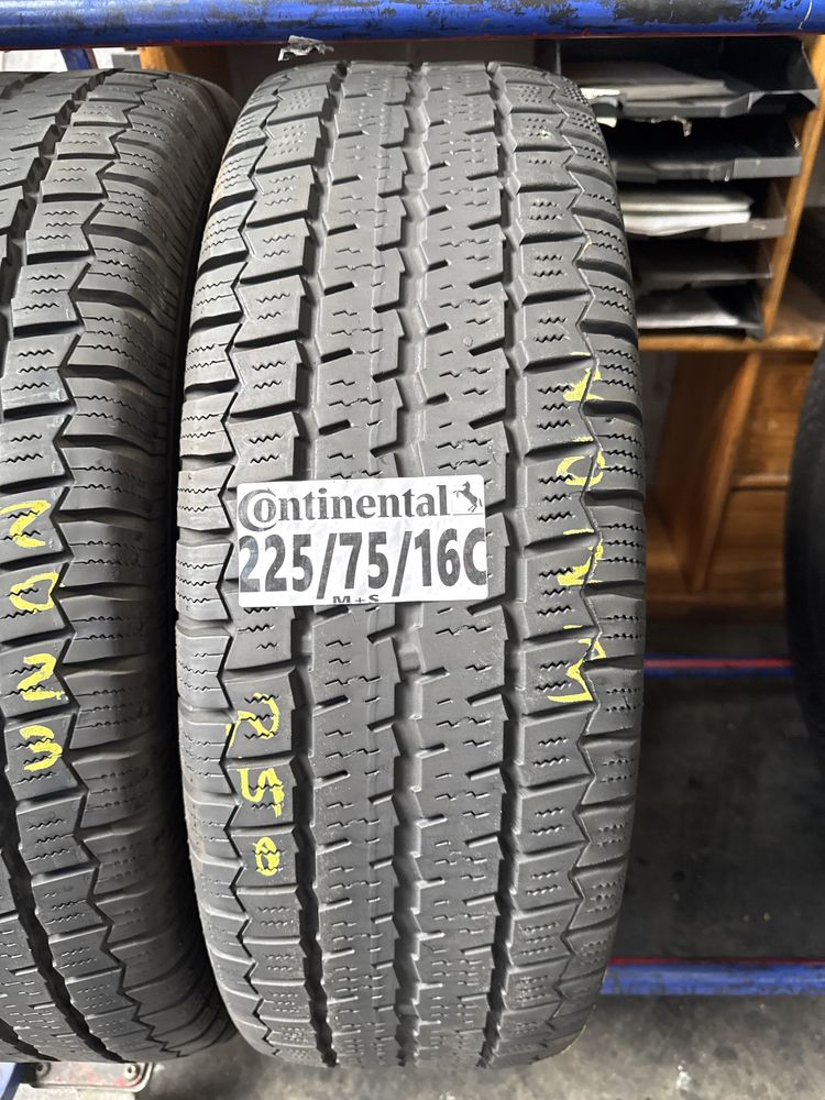 225/75/16C Continental M+S