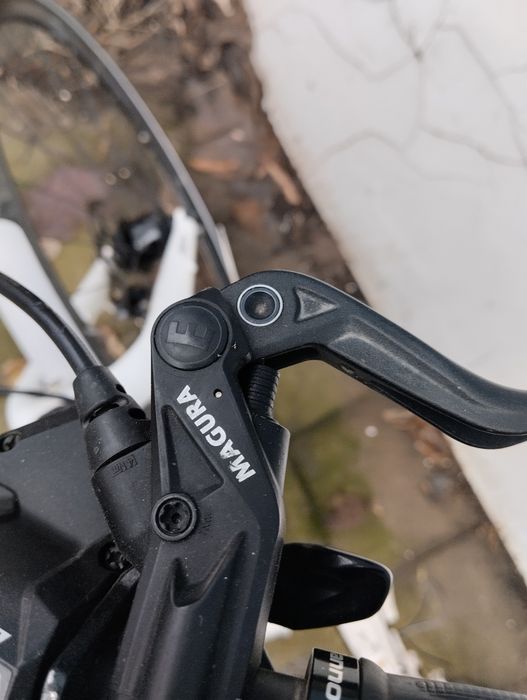 Продавам велосипед cannondale 28