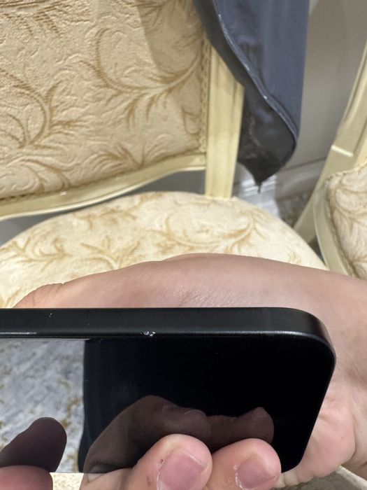 Iphone 15 black ideal