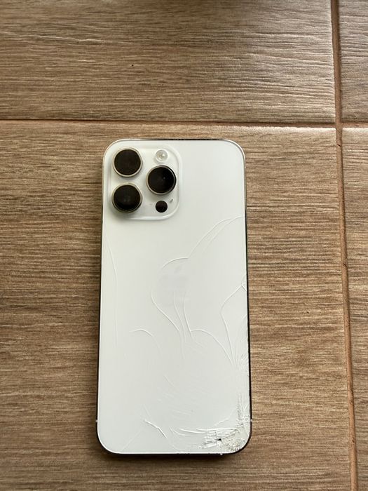 Продавам iphone 14 pro max