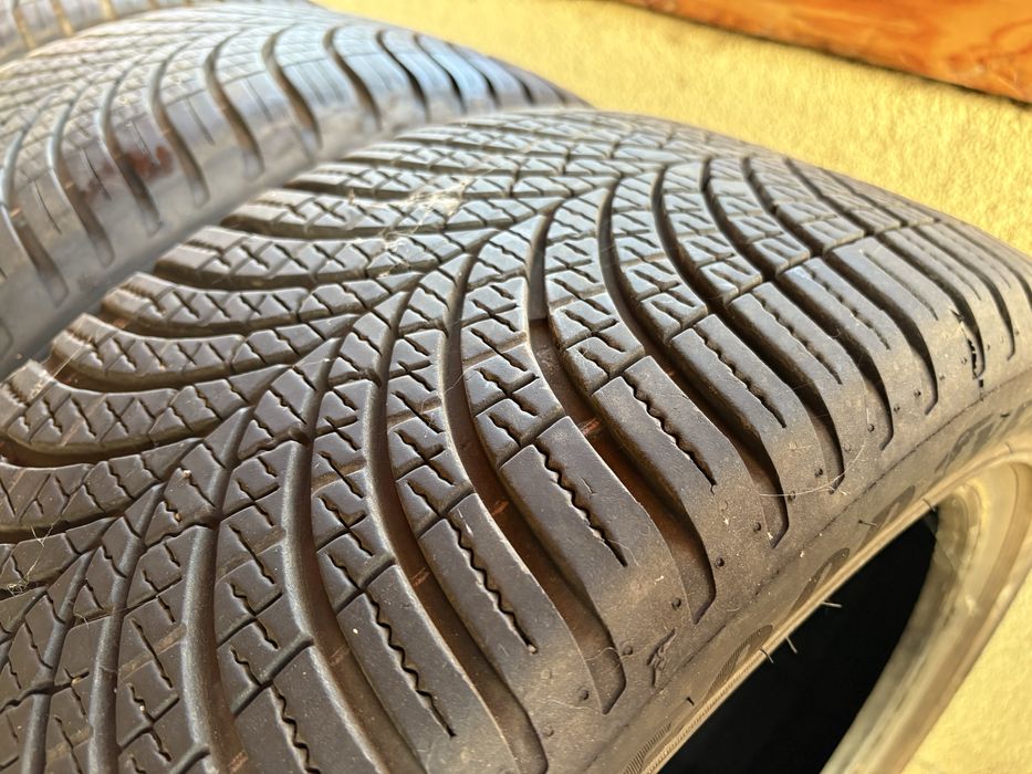 Anvelope  225 45 17 GOODYEAR  2024