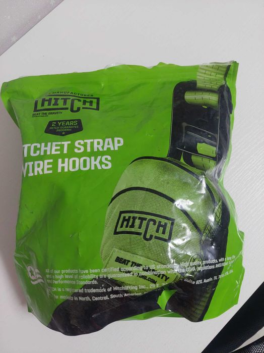 Брендовые стяжные ремни Hitch.