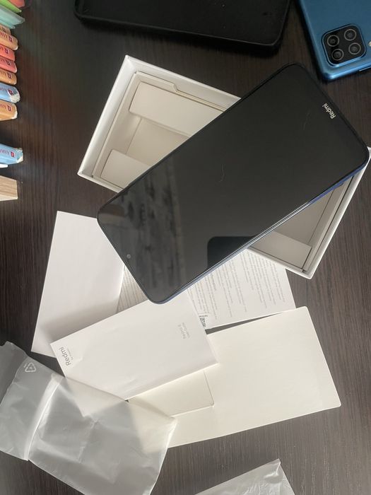 телефон Редми 8