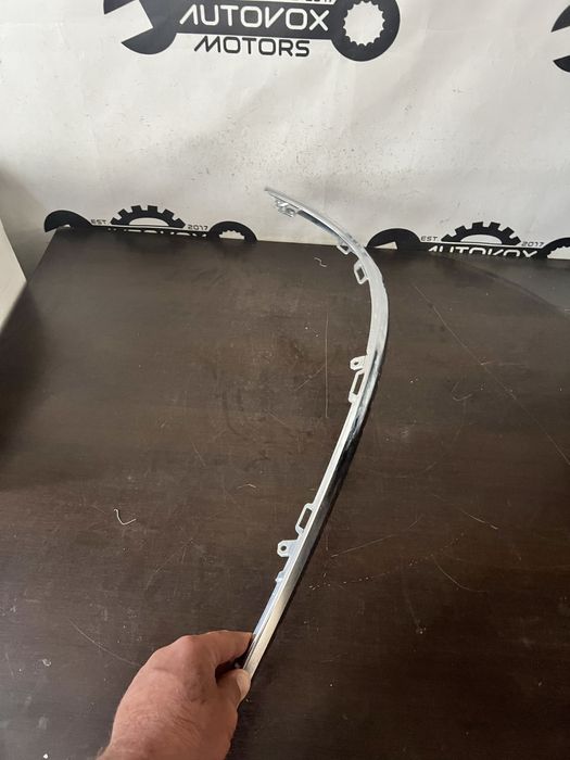 Ornament crom dreapta bara spate Audi A8 an 2018-2022