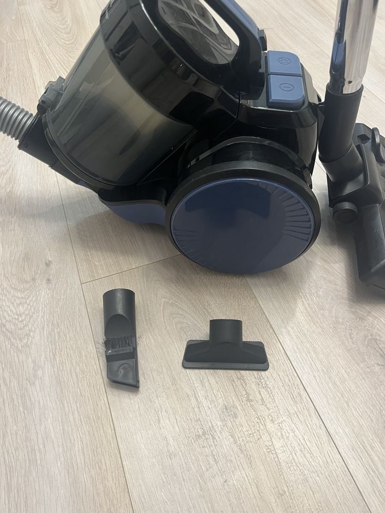 Почти новый Пылесос tefal