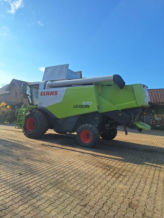 Claas lexion 670 Montana 4x4 c 6.60m