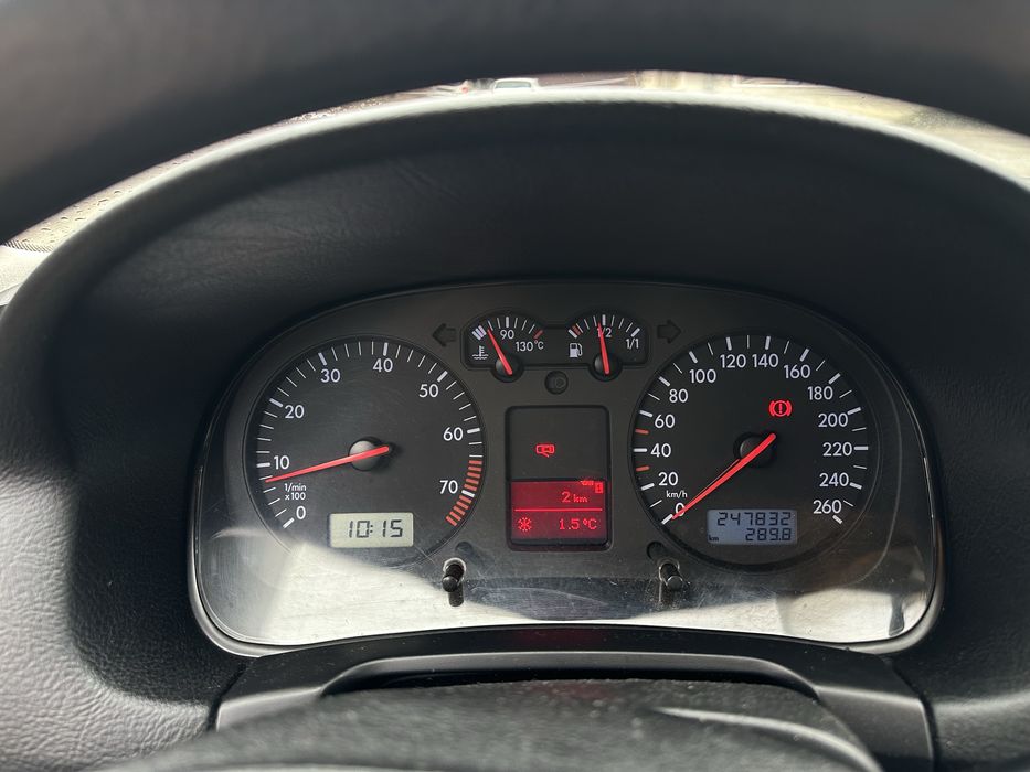 Vw Golf 4 1.6 benzina 105cp An 2002