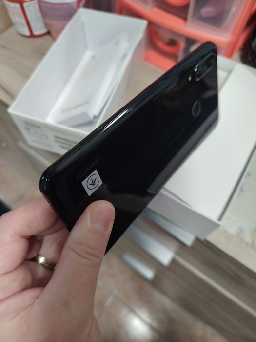 Telefon Huawei P30 lite