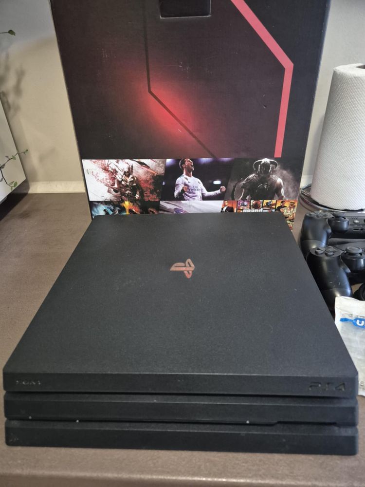 PlayStation 4 pro с 11 ИГРИ