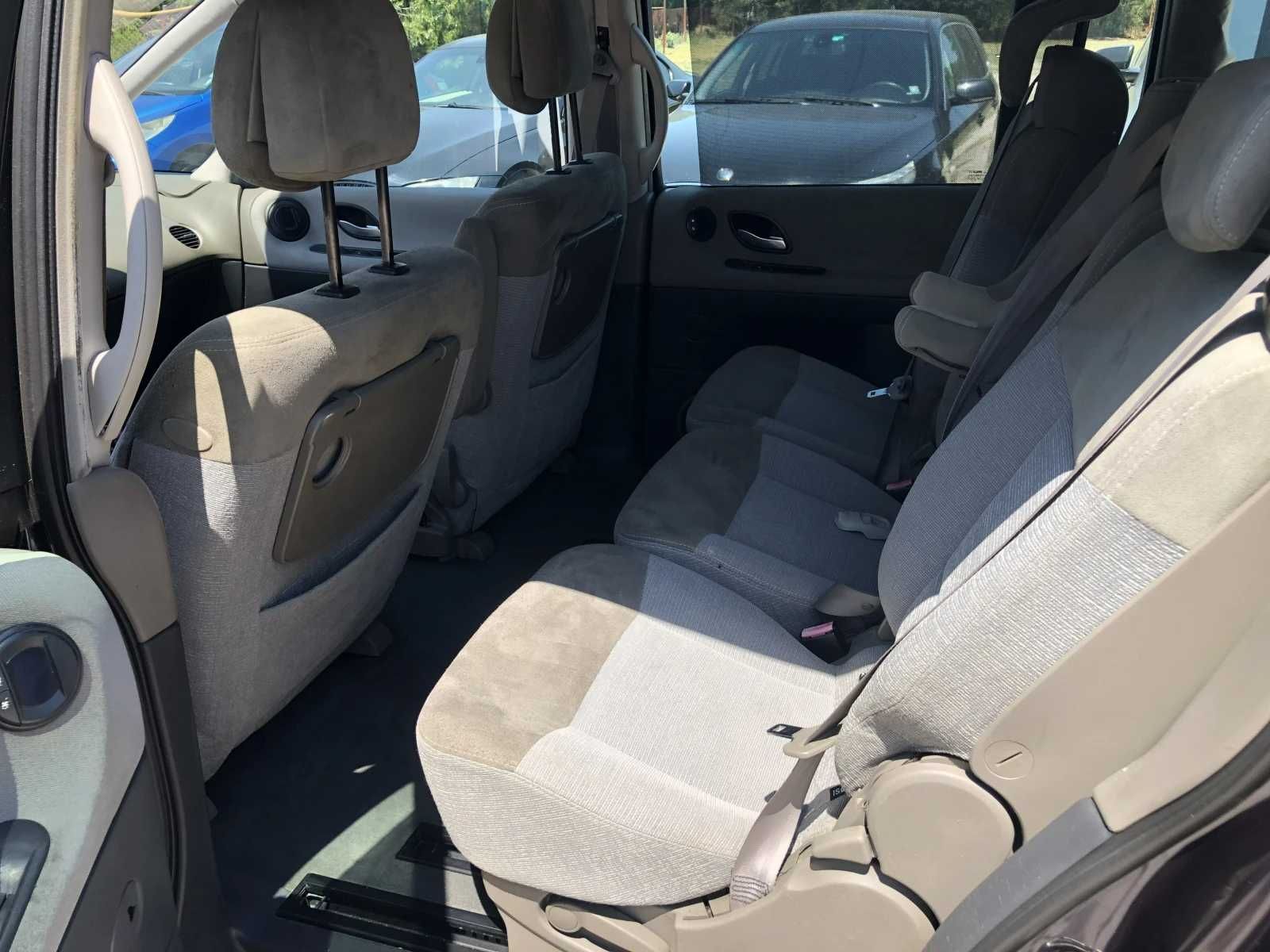 Renault Espace 2.2 dCi