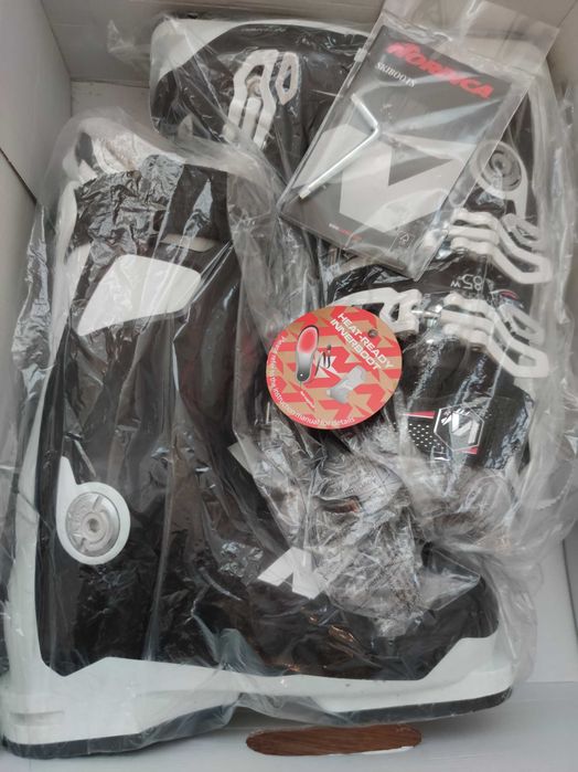 Продават се дамски ски обувки Nordica Sportmachine 85 W.