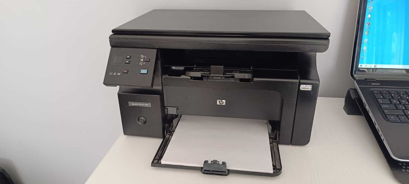 Ноутбук и принтер