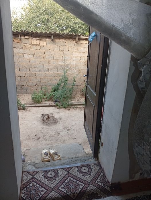 Uy sotiladi keles shaxri