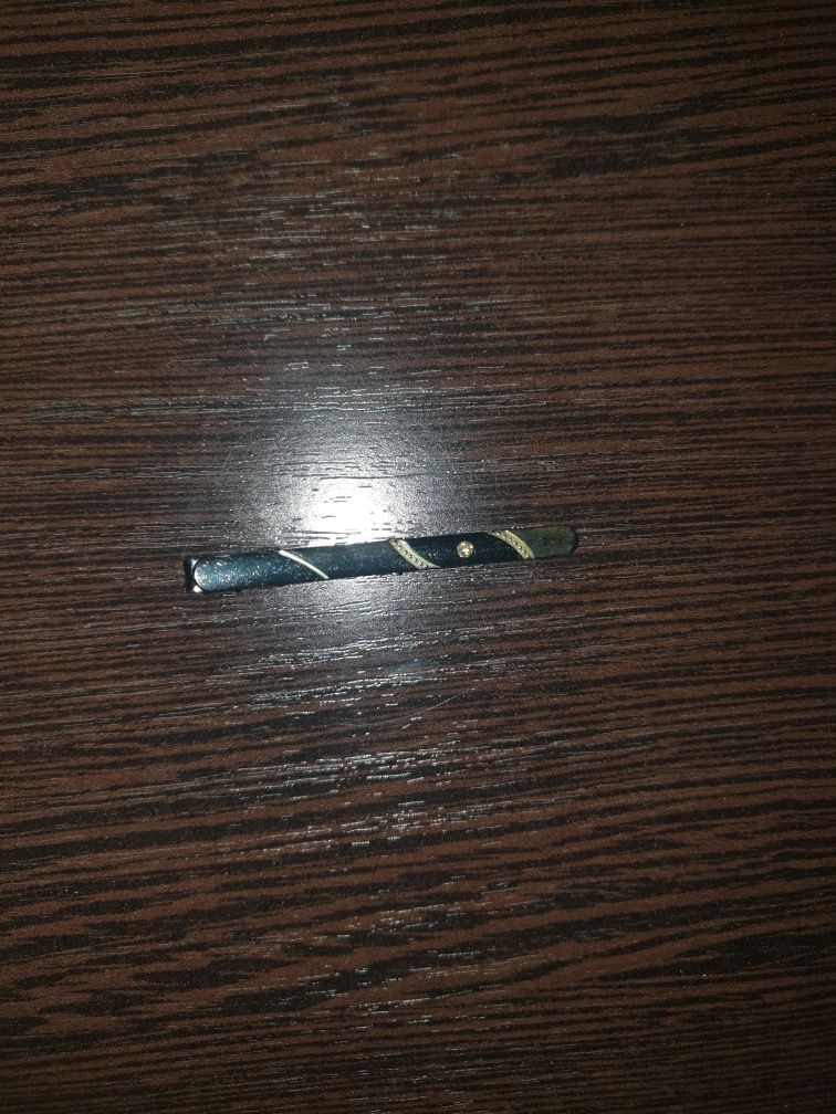 Продаю  бижутерию,  брелоки  и тд