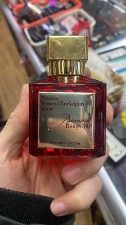 Продам парфюмы женские мужские