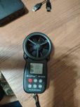 Anemometr sotiladi.