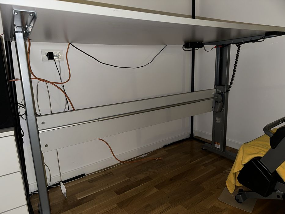 birou electric reglabil