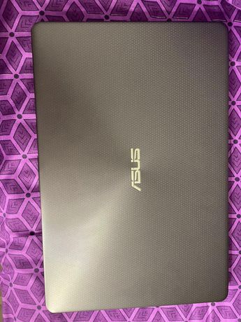 Vand Laptop Asus X505Z