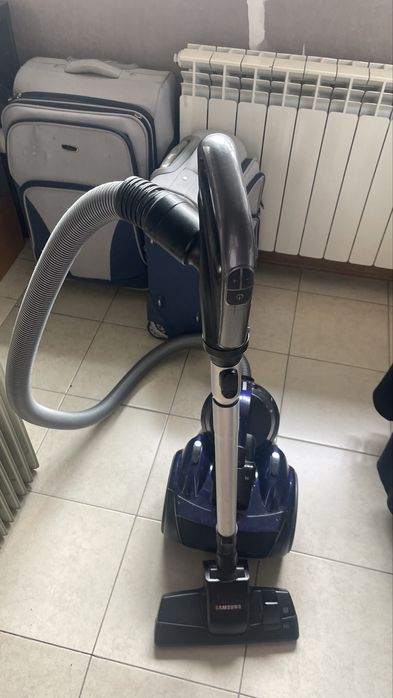 Пылесос Samsung 2100W