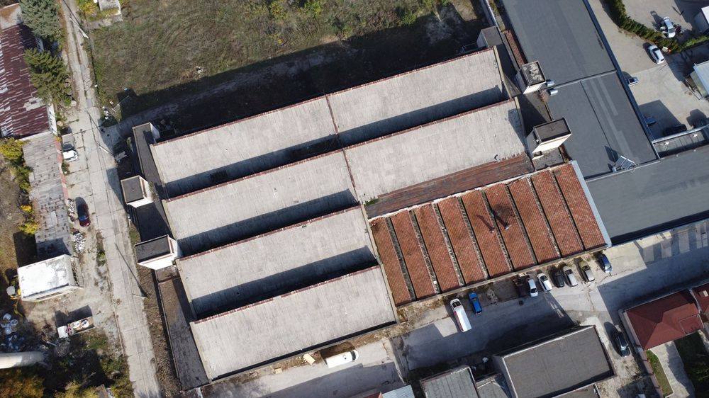 Пром. помещение в Габрово, област-гр.Севлиево площ 4345 цена 521000