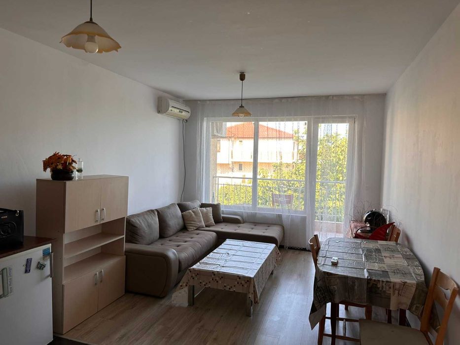 Дава се под наем Двустаен апартамент в Варна, м-т Траката - 65 кв.м за 510 € - Снимка #3