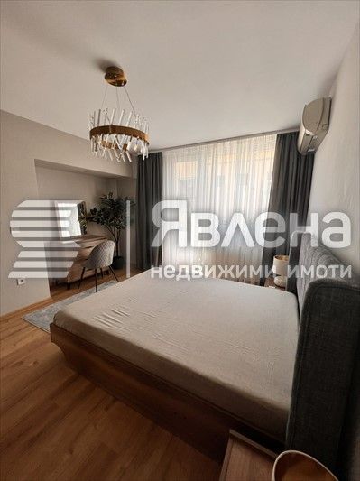 Двустаен апартамент, ул. Оборище
