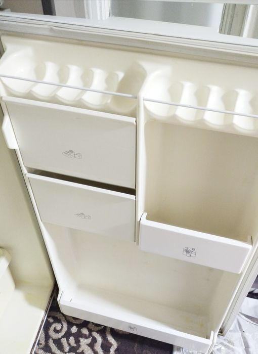 2 табақали Бирюса  холодильник сотилади.