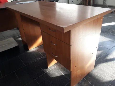 Стол, тумба, сейф и шкаф