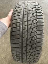 Vand doua anvelope de iarna Hankook 205 55 r17