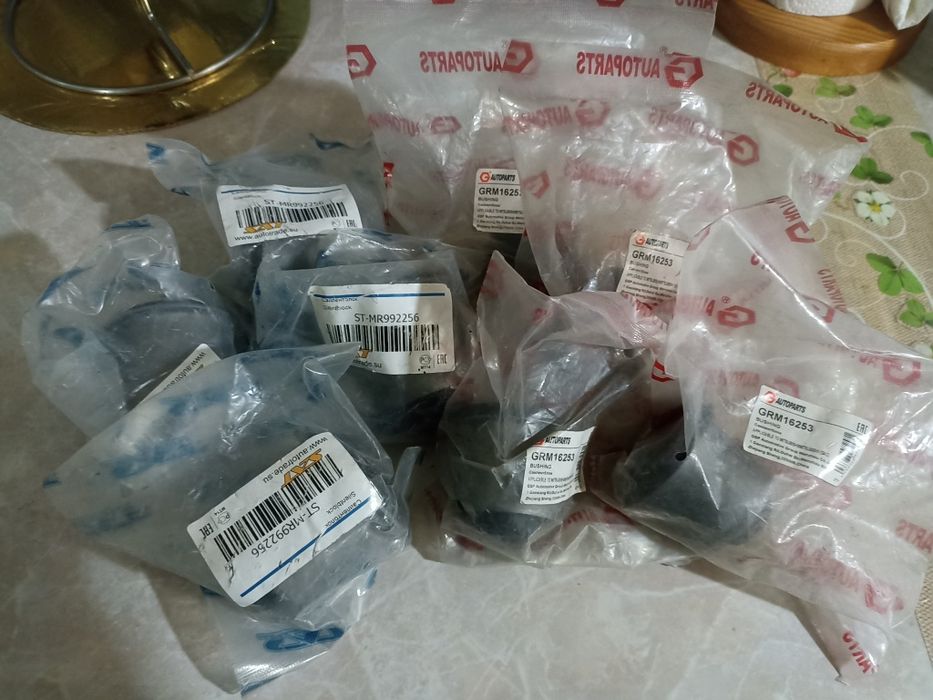 Саленблоки новые Мицубиси  L200