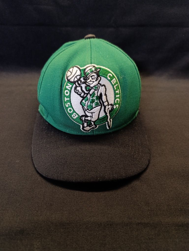 Шапка на Boston Celtics