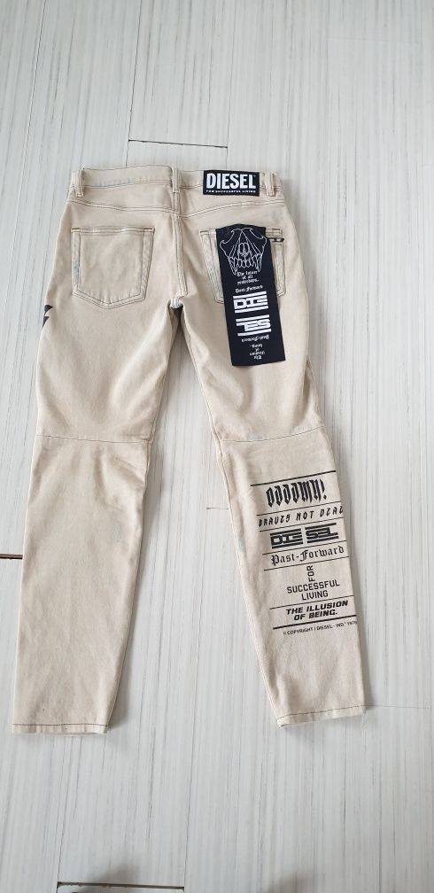 Diesel D - Strukt  Mens Size 30/32 НОВО! ОРИГИНАЛ! Мъжки Дънки!