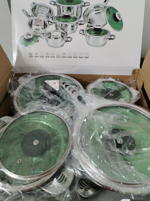 Vând set de oale compus din 12 bucăți