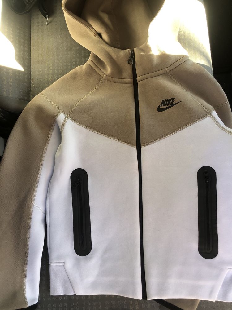Nike Tech размер S 128-137