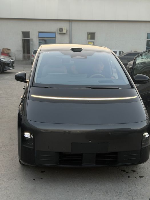 Lixiang MEGA 710km CLTC