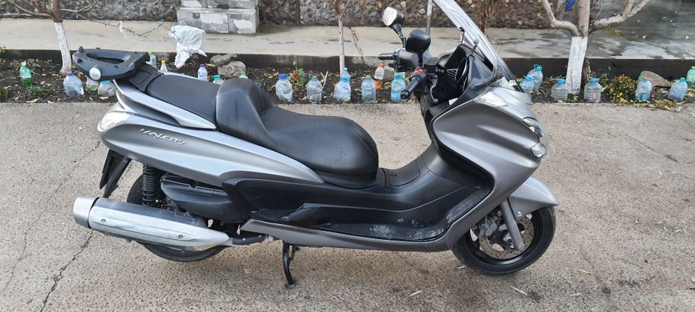 Yamaha majesty 400 cm an 2010 impecabila