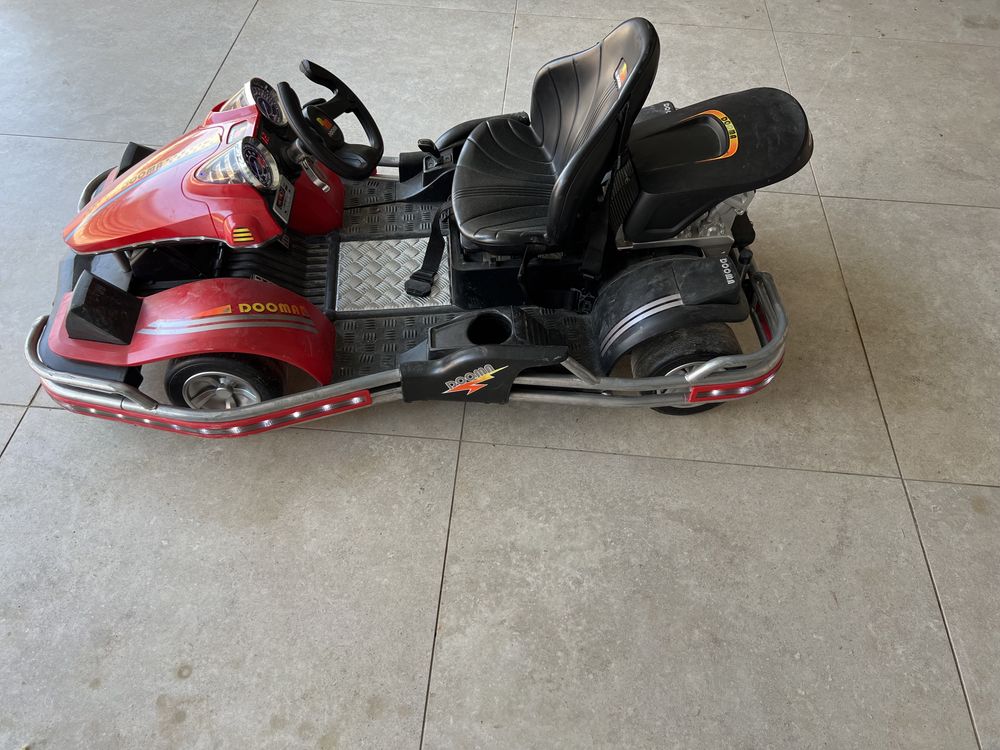 Vand kart electric Dooma