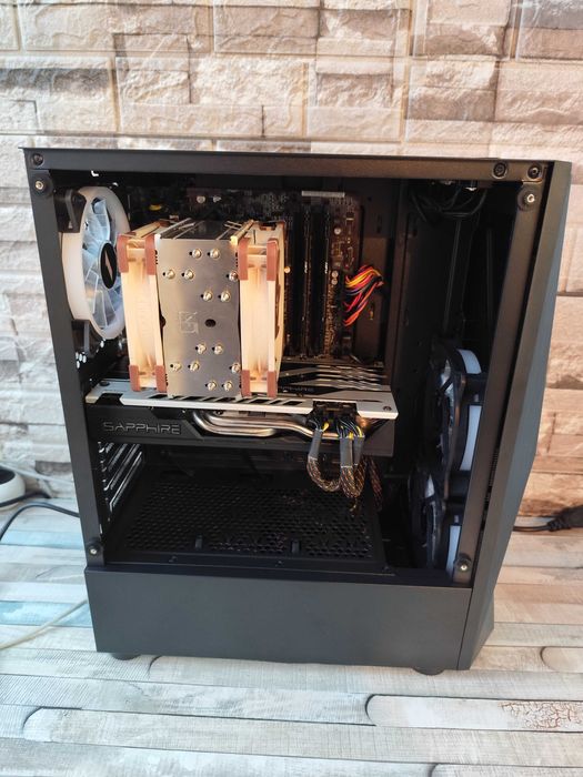 Calculator/ PC Gaming / Office – i5 7400 + RX 580 8GB + Monitor AOC