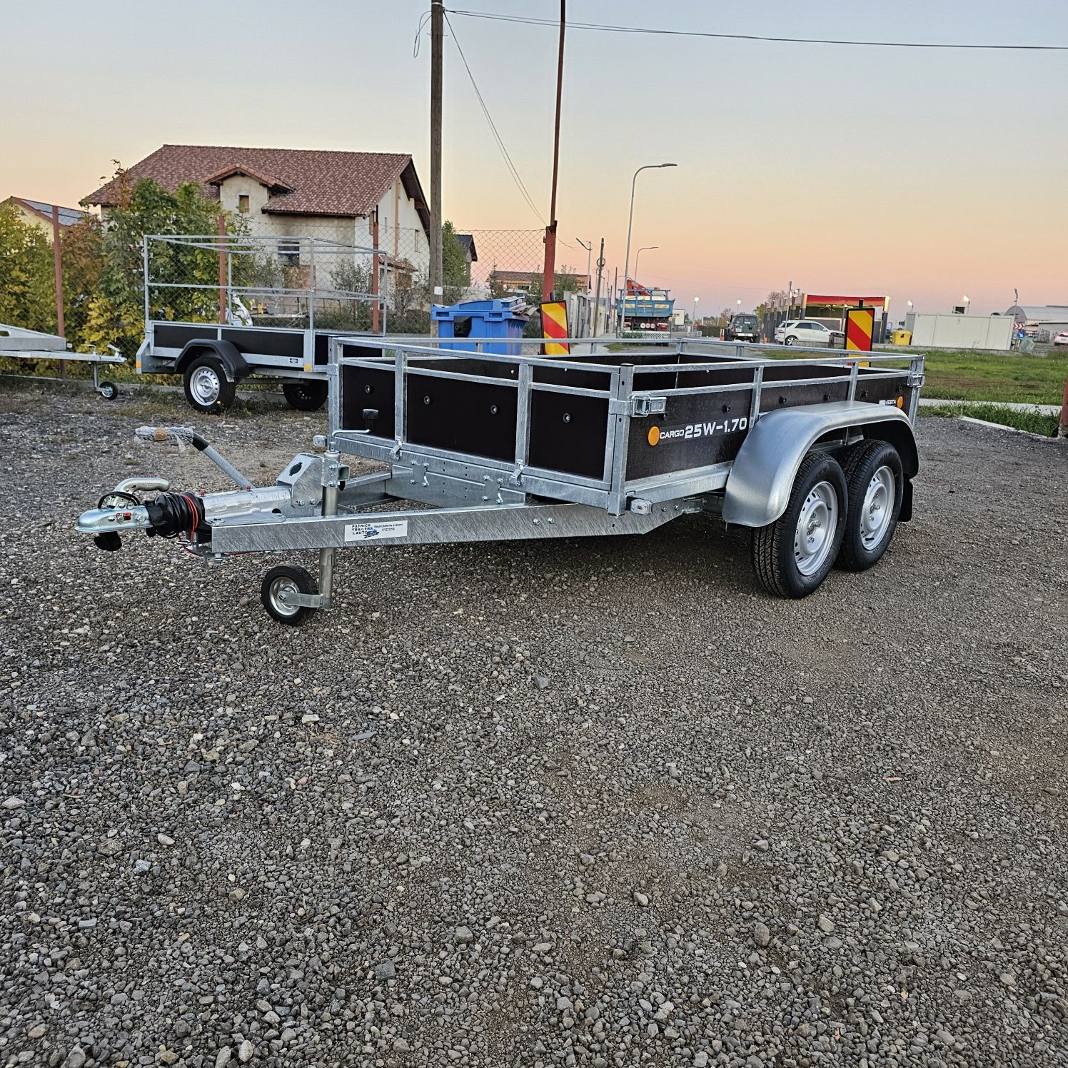 Vesta Light 25 W  1,300 kg