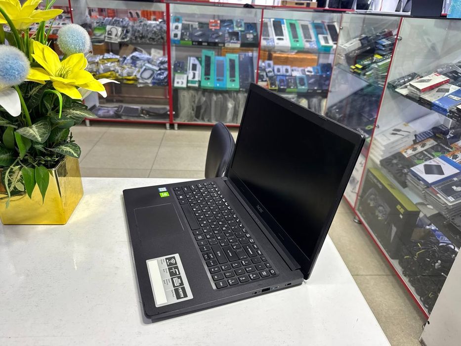 Acer core i5-8265U ddr4 8/1000GB HDD videokartasi bor MX230-2GB